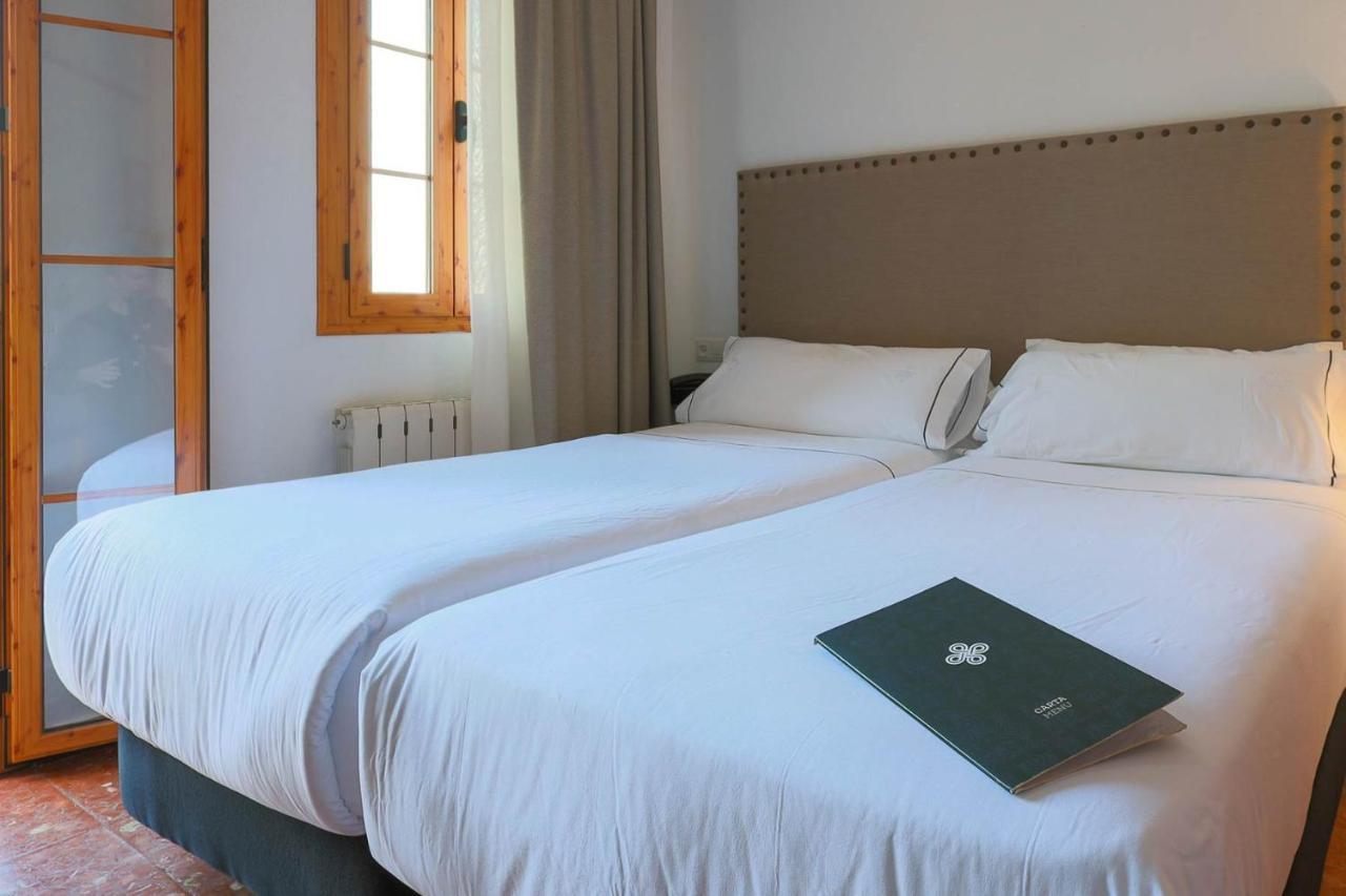 Hotel Tugasa El Almendral Setenil De Las Bodegas Εξωτερικό φωτογραφία