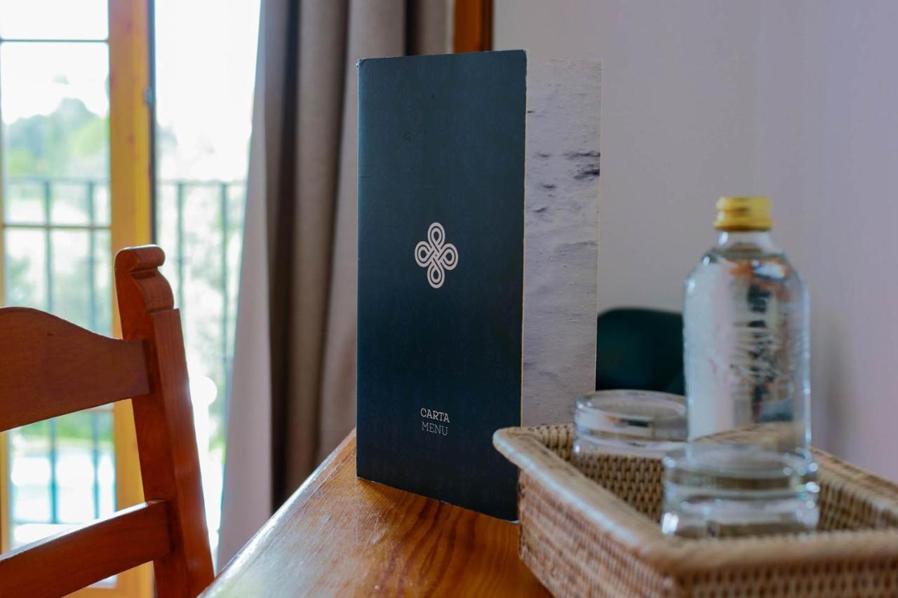 Hotel Tugasa El Almendral Setenil De Las Bodegas Εξωτερικό φωτογραφία