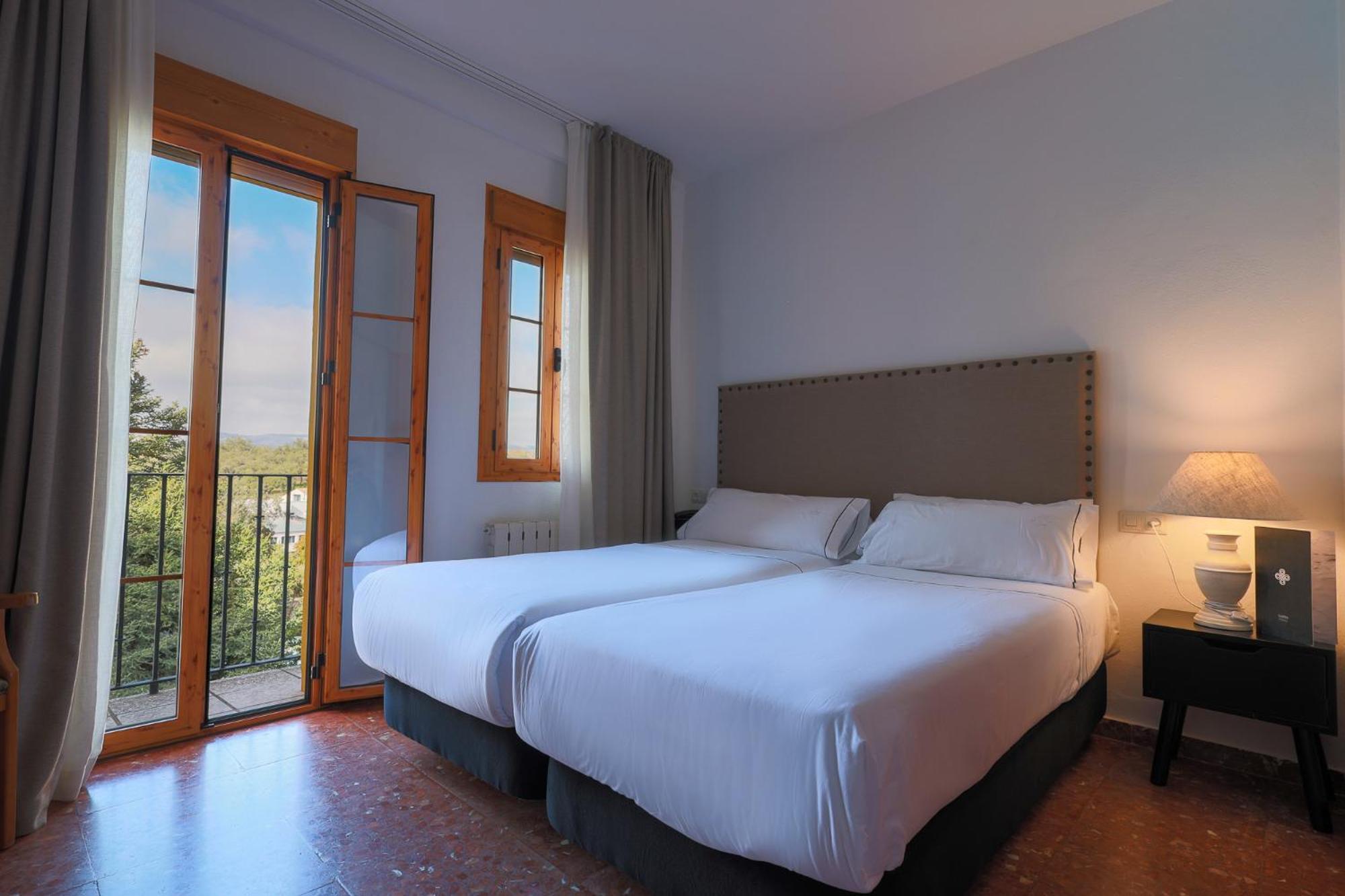 Hotel Tugasa El Almendral Setenil De Las Bodegas Εξωτερικό φωτογραφία